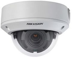 2Мп IP видеокамера Hikvision