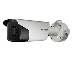 2Мп IP видеокамера Hikvision c ANPR